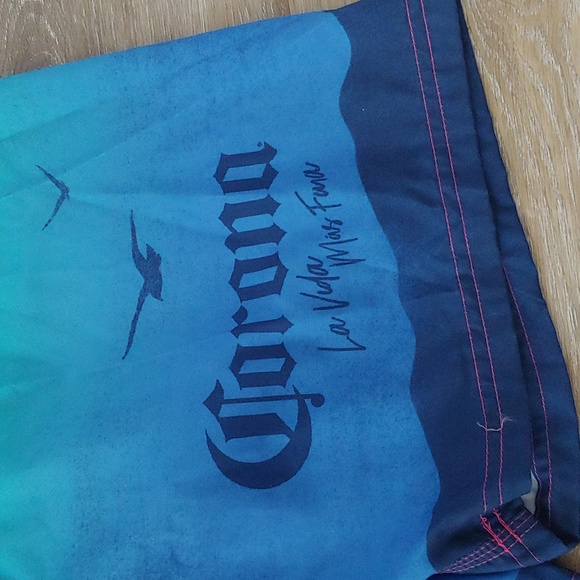 NWT Corona Men's Graphic Ombre Board Shorts Size M - Picture 3 of 8